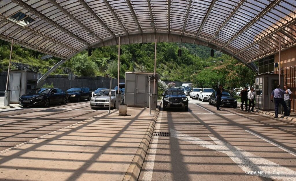 Na graničnim prelazima u Novom tokom praznika manji promet nego prošle godine