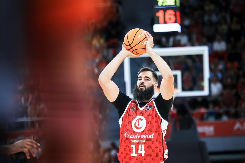 Dubljević slomio ruku, čeka ga tromjesečna pauza