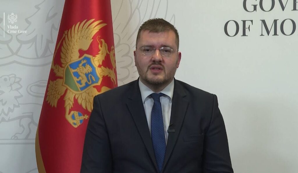 Koprivica: Neka božićni blagdani budu podsticaj jačanju porodičnih i društvenih veza