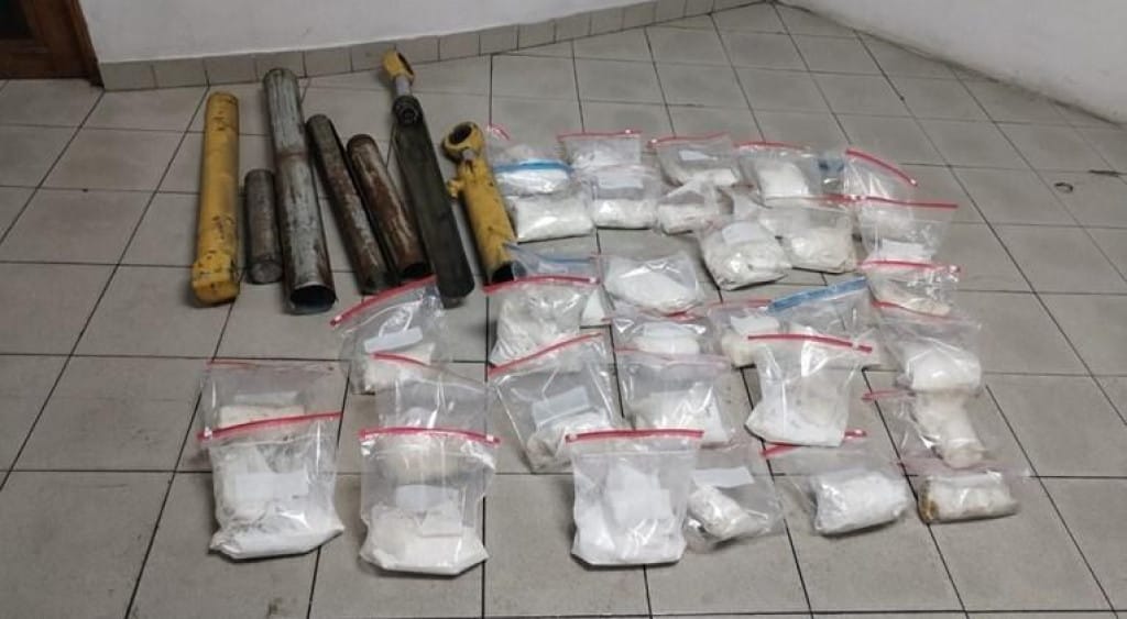 Jedna osoba uhapšena zbog prodaje narkotika, protiv dvije pokrenut prekršajni postupak