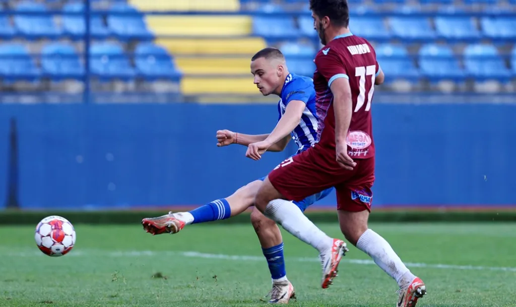 Lazar Savović blizu potpisa za Milan