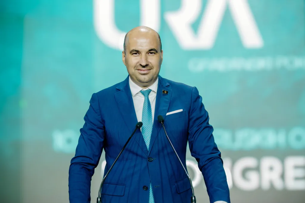 Rađenović: Crnoj Gori je potrebna nacionalna pomorska kompanija i redovna linija Bar-Bari-Ankona 365 dana u godini