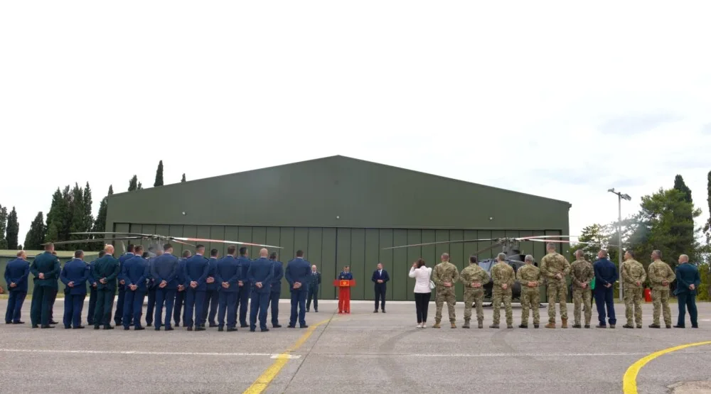 Krapović svečano otvorio novi hangar za helikoptere Vazduhoplovstva Vojske