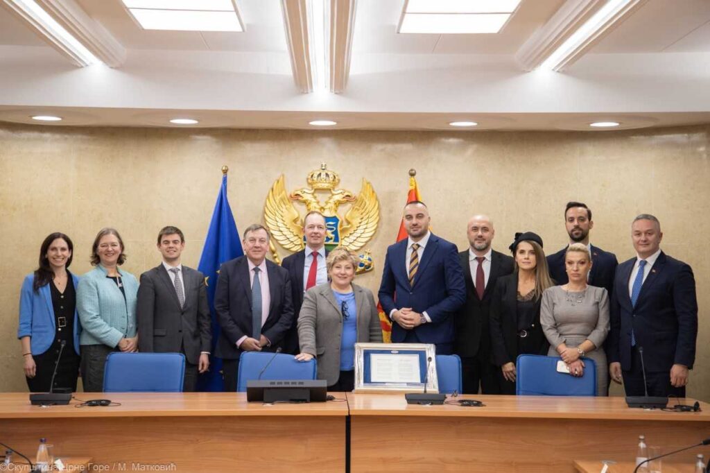 “Velika Britanija spremna da pruži podršku u prevazilaženju mogućih izazova koji su pred Crnom Gorom”