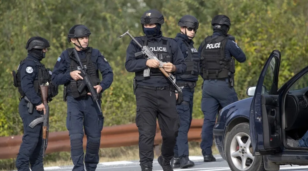 Osam osumnjičenih pripadnika albanskog krimi-klana privedeno, pa pušteno zbog prijetnji tužiocu