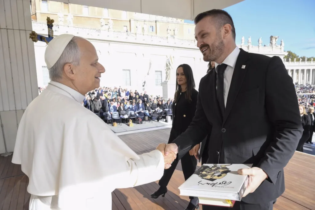Dukaj na audijenciji kod pape Lava XIV: Značaj daljeg jačanja odnosa između Crne Gore i Svete Stolice