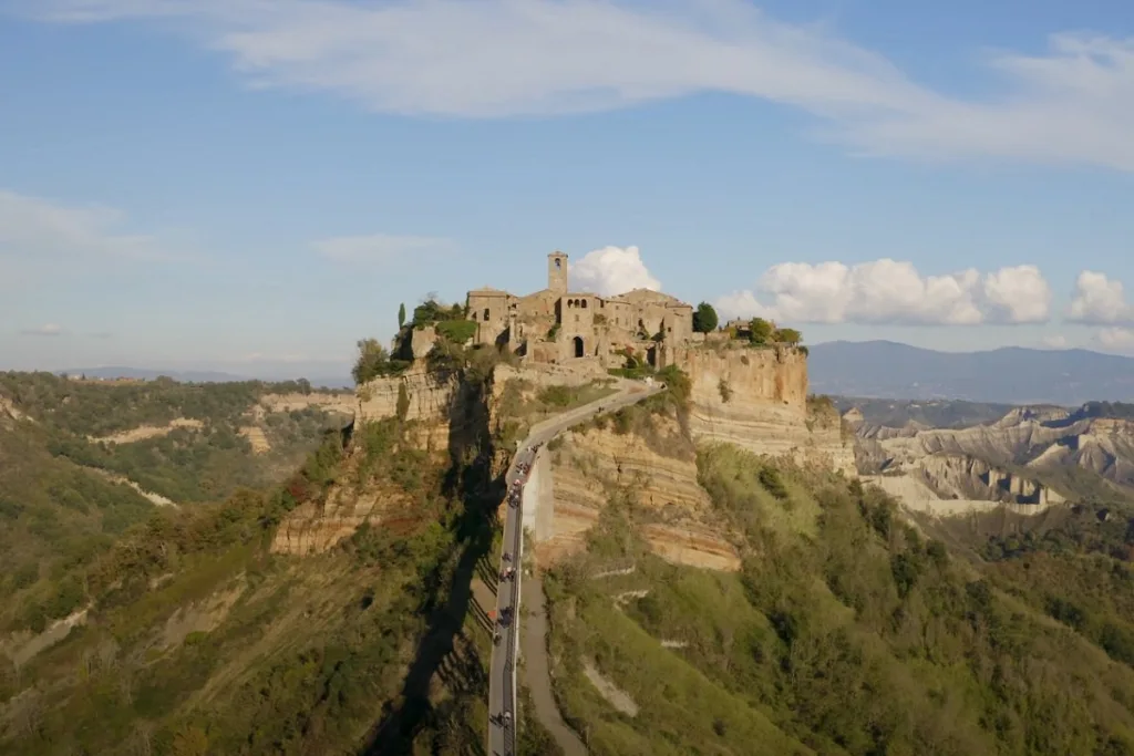 (VIDEO) “Umirući grad” u Italiji: Destinacija koju morate posjetiti