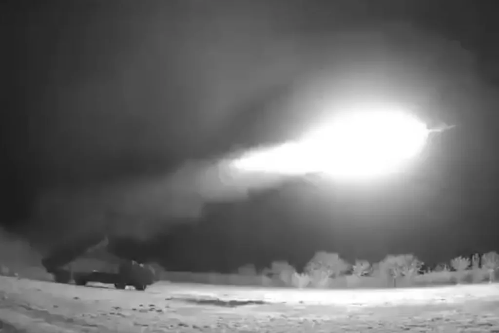 (VIDEO) Ukrajina ima novo moćno oružje, Zelenski objavio snimak napada na ciljeve u Rusiji