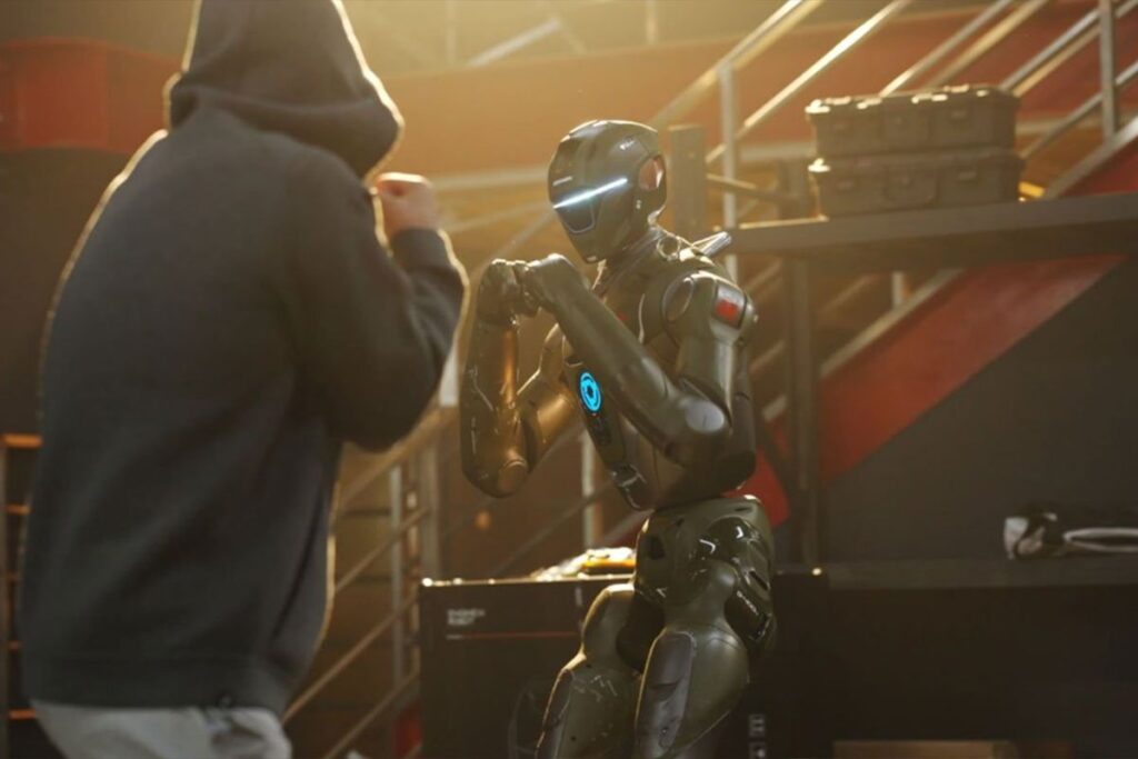 Kina predstavila borbenog robota koji oponaša pokrete vojnika