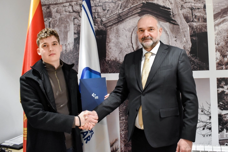 KCCG dodijelio stipendiju Krstu Kustudiću