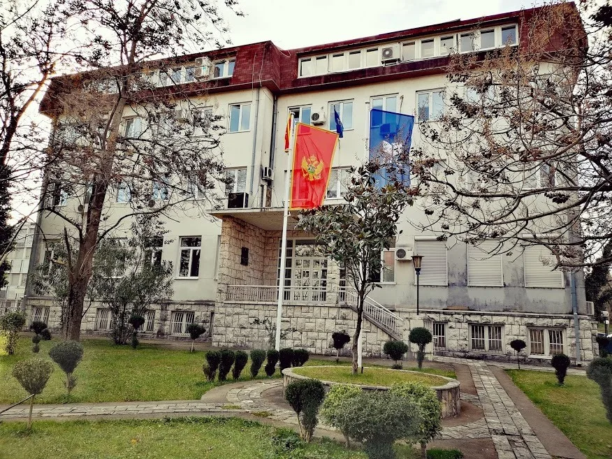 UMHCG i ZZZCG osudili izvještavanje “Vijesti”: Diskriminacija osoba s invaliditetom, traže javno izvinjenje