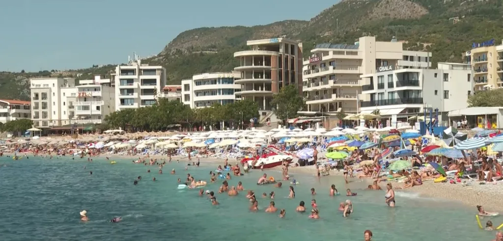 (VIDEO) Barska rivijera bilježi dobru posjećenost: 90 odsto popunjenosti, najviše turista iz regiona, otkriće za Engleze