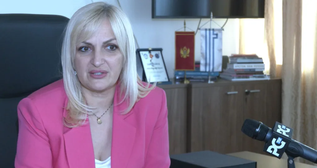 (VIDEO) Borovinić Bojović: Očekujem konstruktivnu raspravu, pristigao veliki broj pitanja koja se direktno tiču građana Podgorice