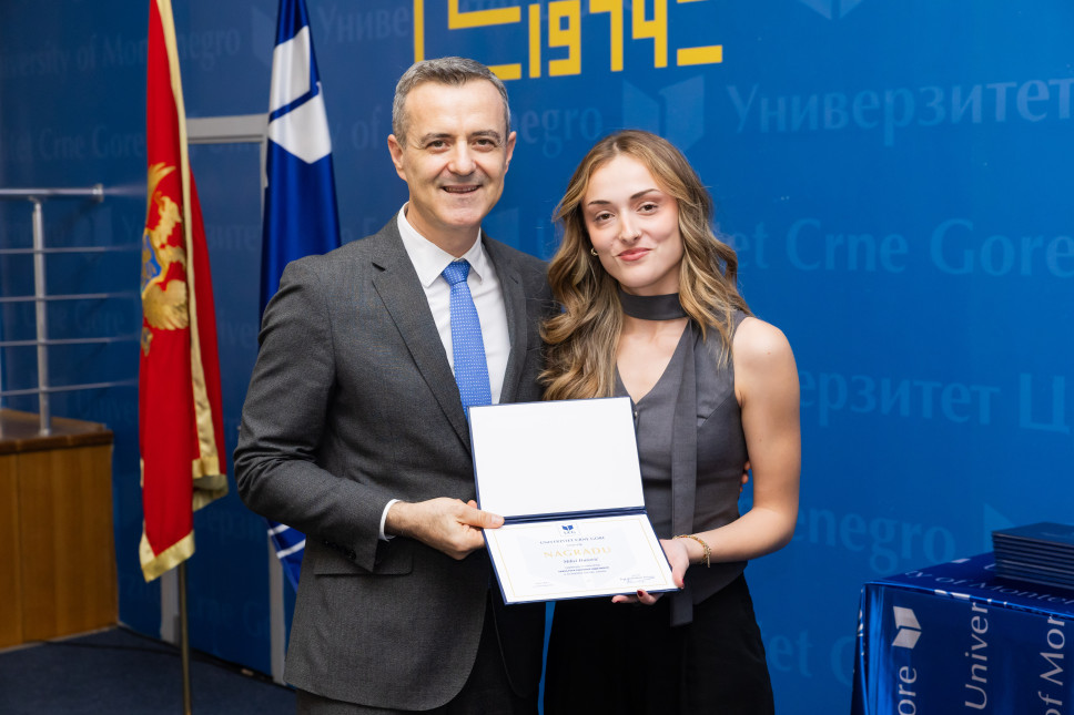 Najbolja studentkinja FLU-a Milica Đurović: Umjetnost mi daje slobodu da se izrazim