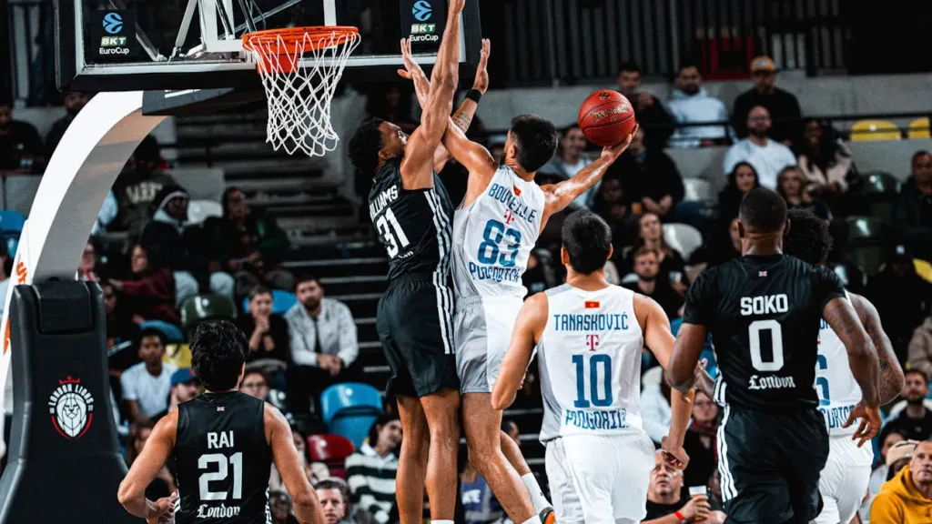 Sigurna pobjeda na otvaranju sezone: Budućnost na plus 27 u Londonu