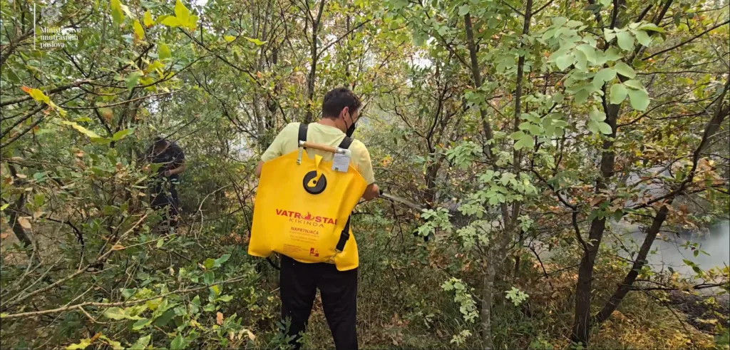 Podijeljeno 50 naprtnjača za gašenje požara mještanima Fundine i okoline