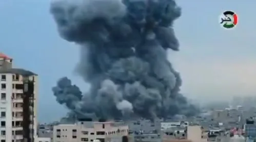 Izrael nakon upozorenja napao luku u Jemenu, IDF ušao u grad Gazu