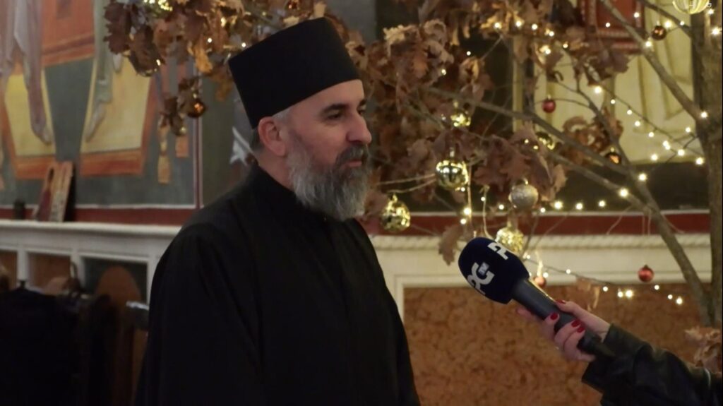 (VIDEO) Pejović: Božić nosi poruke mira i ljubavi koje trebamo nositi kroz cijelu godinu