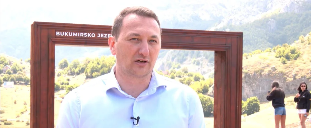 (VIDEO) Grnović: Agencija za upravljanje zaštićenim područjima ogradila dio Bukumirskog jezera i izgradila crnogorsko guvno