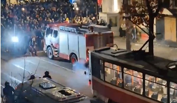 Protesti u Bugarskoj, desetine hiljada ljudi na ulicama