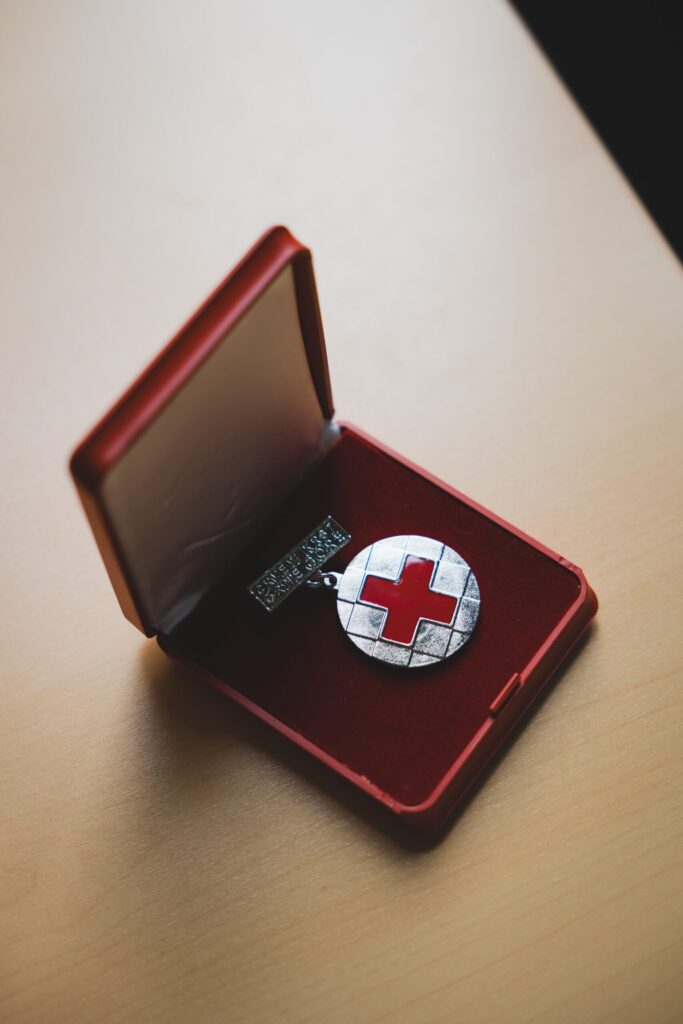 Dodijeljena priznanja Crvenog krsta najzaslužnijima za doprinos organizaciji i promociji humanih vrijednosti