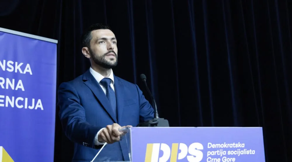 Poslaniče, stiže ti telefon: Mijajlović obećavao skupocjeni poklon šefu DPS-a, Živković negira da ga je ovaj častio