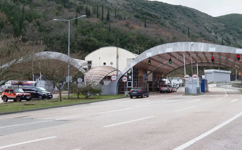 Na graničnim prelazima u Novom tokom praznika manji promet nego prethodne godine