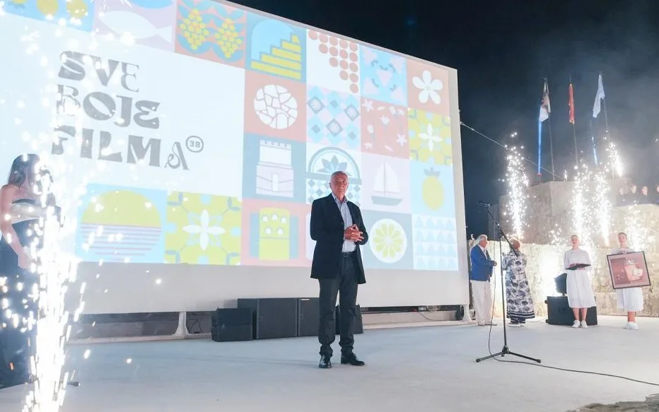 Crnogorskom premijerom filma „Vidra“ i dodjelom nagrade Dušanu Kovačeviću otvoren 38. Filmski festival Herceg Novi