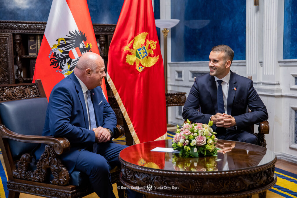 Austrijski kancelar pozvao Spajića na Novogodišnji koncert: Evropska unija vas konačno mora nagraditi