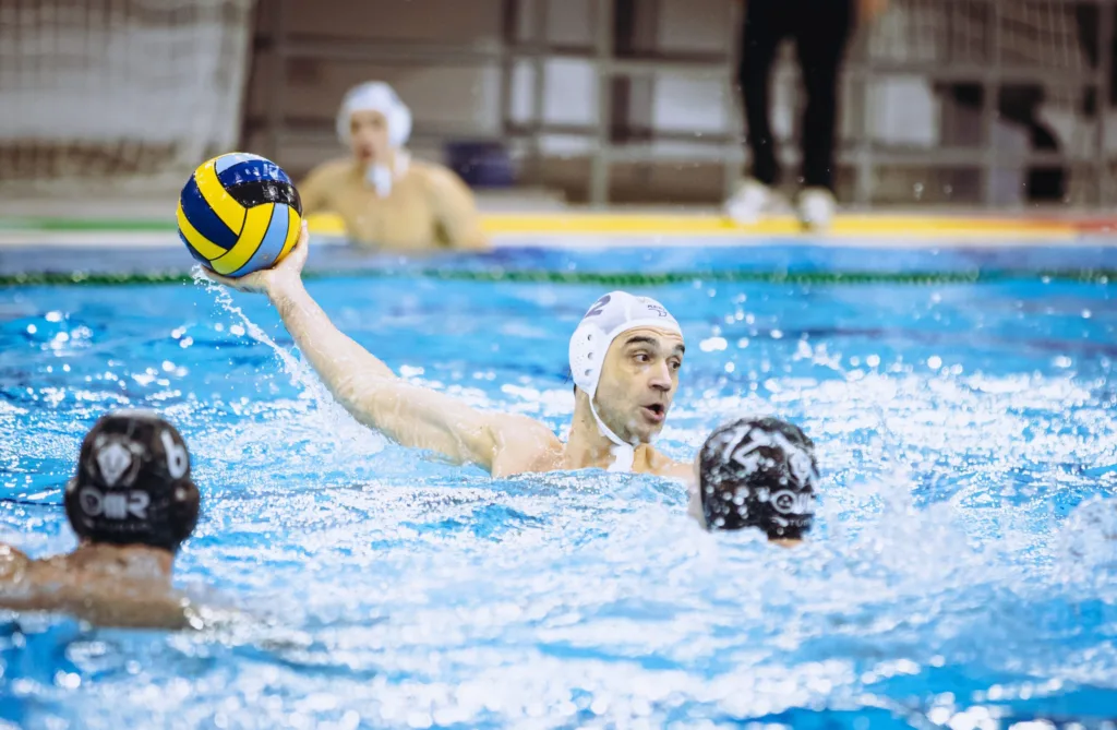 Primorac skupo prodao kožu, Popadić presudio Kotoranima