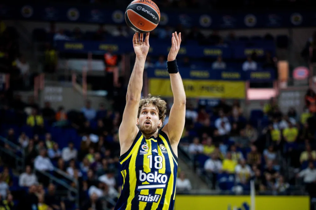 Nestvaran preokret Olimpijakosa, Fener savladao Bajern, Olimpija slavila u Kaunasu