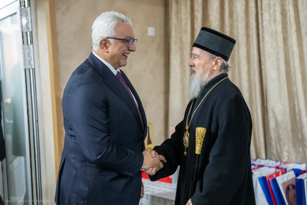 Mandić: Ovi dani nas podsjećaju da pomirenje među ljudima i bratska ljubav treba da nas vodi kroz život