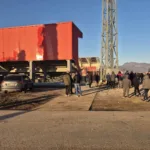 (VIDEO) Machines arrive to demolish part of DG Arena, municipal authorities ask for the crowd to leave
