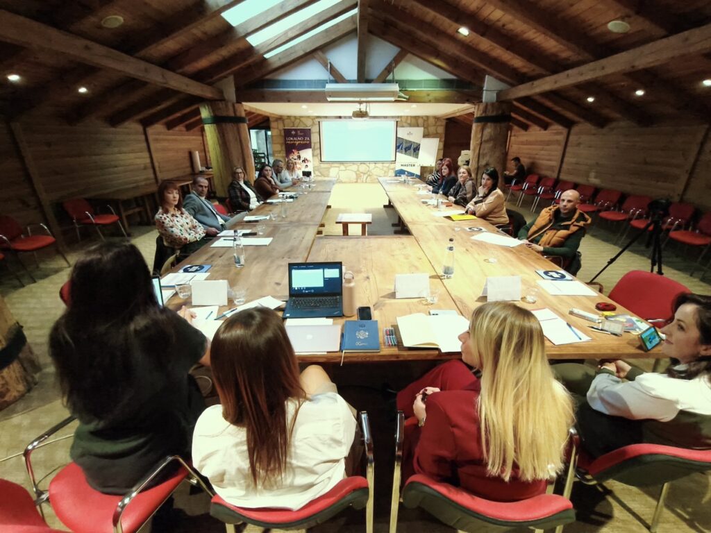 Uspješno realizovana dvodnevna obuka za predstavnike i predstavnice lokalnih samouprava – “Lokalno za ravnopravno”