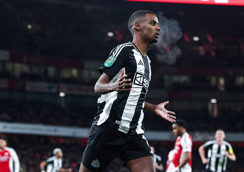 Isak van priprema Njukasla, trenira u Španiji i čeka poziv iz Liverpula