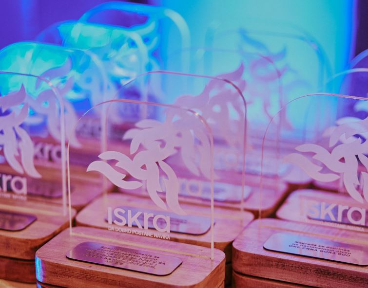 Poznata imena dobitnika „Iskre“: Nagrada za individualni doprinos Petru Ivanoviću