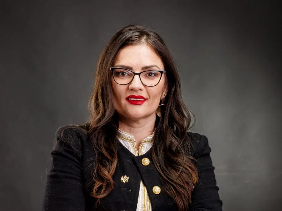 Neprincipijelnost Evropskog saveza: Zašto Đuričković nema pravo da kritikuje Mujovića