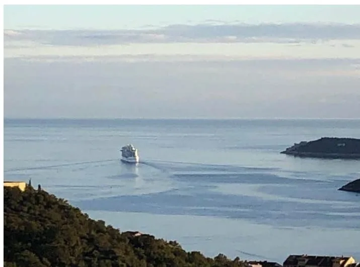 U zalivu danas MSC Opera