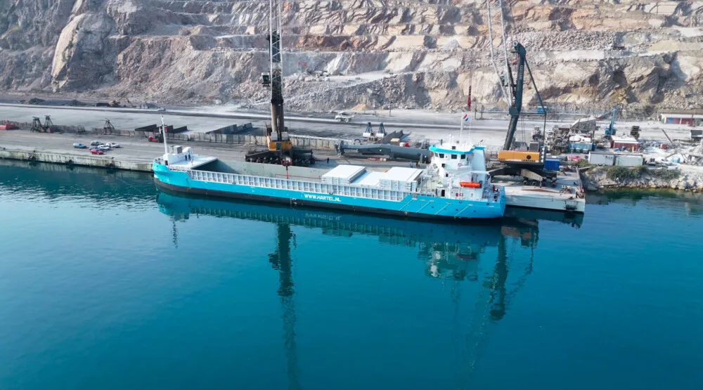 Luka Bar: Dopremljena mobilna lučka dizalica, ukupna vrijednost investicije 4,9 miliona eura