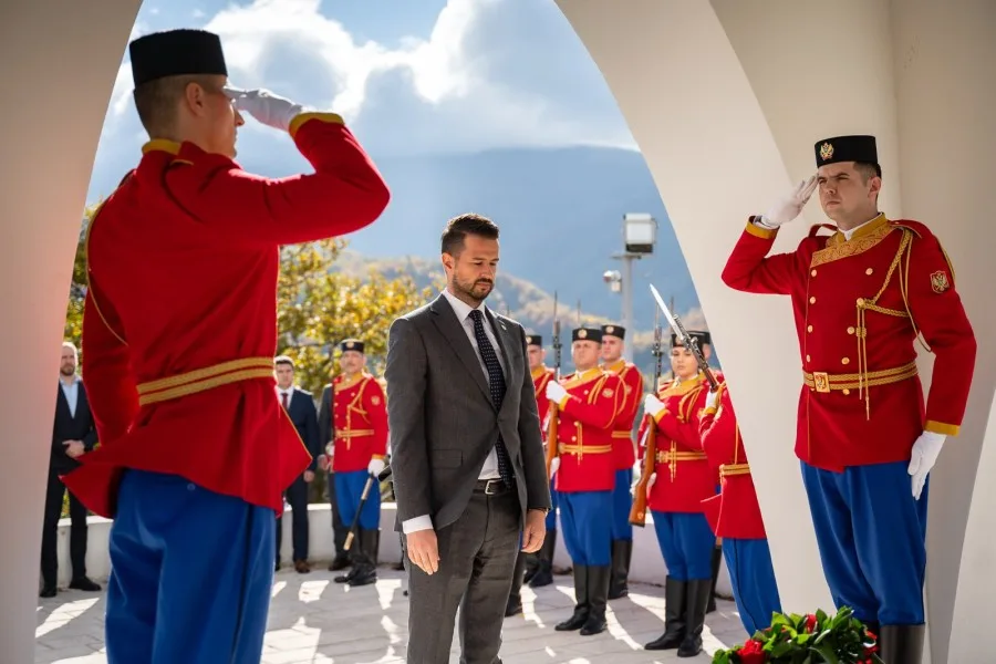 Milatović položio vijenac na spomenik junacima Mojkovačke bitke: Crna Gora zna ko je i gdje ide – ka punopravnom članstvu u EU