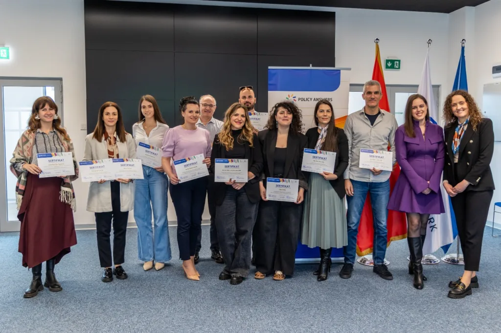 Održana svečana dodjela sertifikata učesnicima Obuke za pripremu i podnošenje predloga projekata