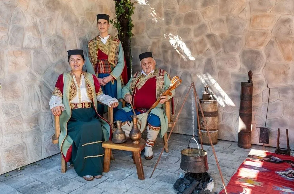 (Foto/Video) Počela manifestacija „Podgorica kroz epohe“ – Vremenski put kroz bogatu istoriju glavnog grada