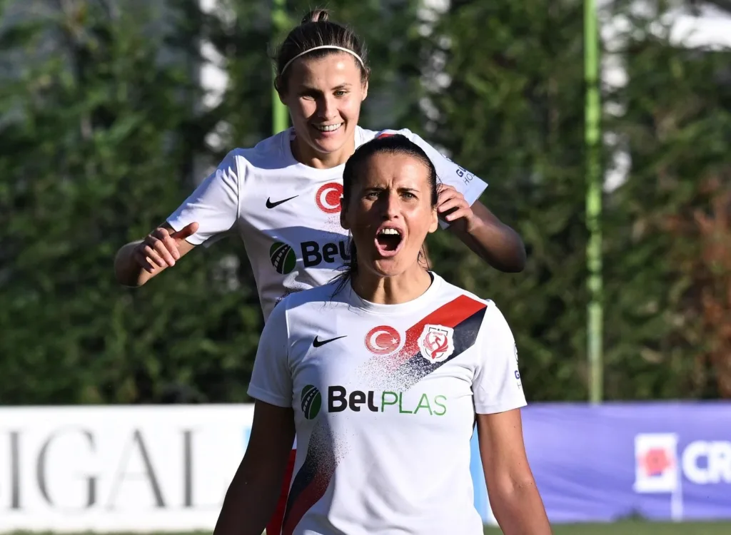 Misa Kuč junakinja Fomgeta – golovima odvela turskog prvaka u drugu rundu LŠ