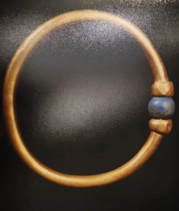 Faraonska narukvica stara 3000 godina istopljena je nakon što ju je radnica ukrala i prodala za 4.000 dolara