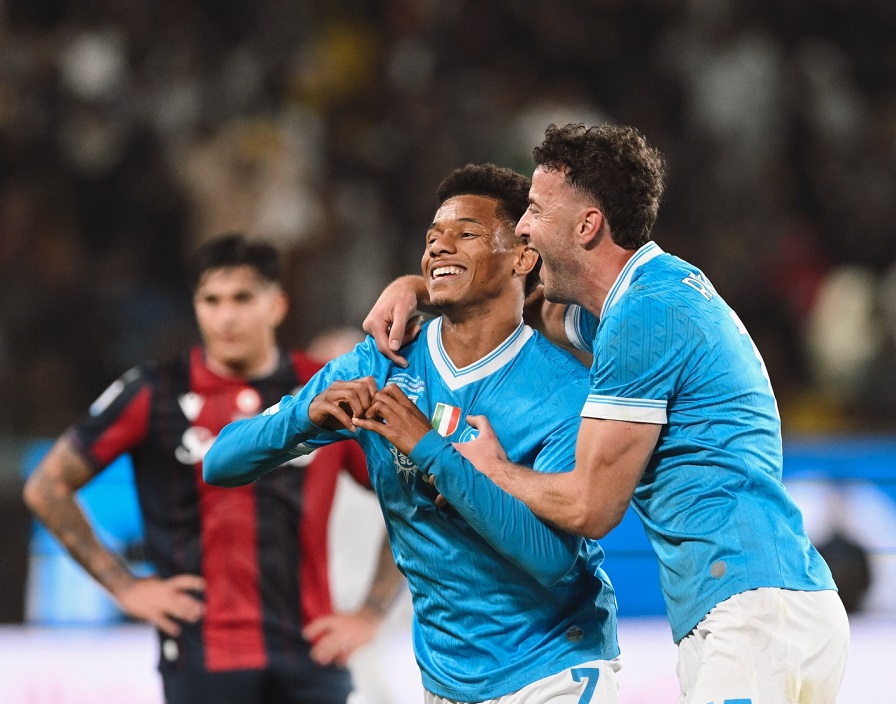 Superkup ide u Napulj: Neres sa dva gola presudio Bolonji