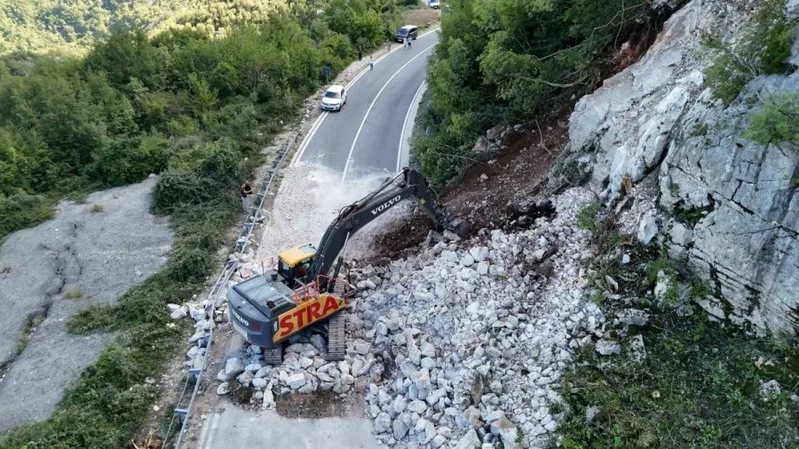 Pogledajte kako izgleda uklanjanje odrona iz vazduha