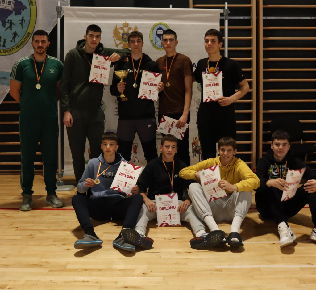 Šampioni košarkaši OŠ “Oktoih” i OŠ “Ratko Žarić”