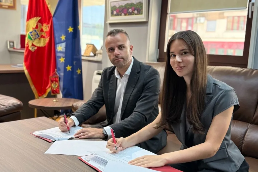 Potpisan Memorandum o saradnji Ministarstva dijaspore i Organizacije crnogorskih studenata u inostranstvu