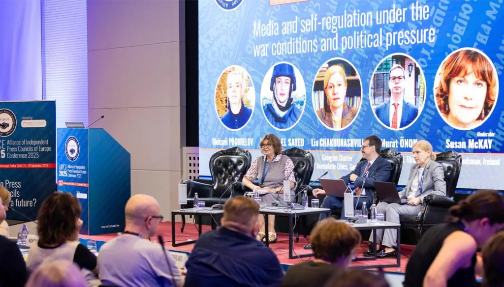 Novinari poštuju etiku i standarde uprkos političkim pritiscima i ratnim okolnostima