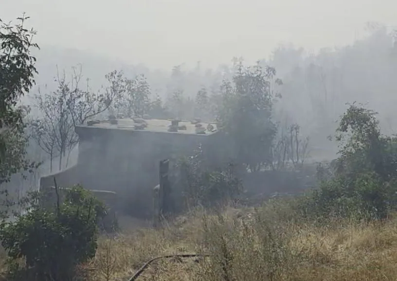 Nikšićki vatrogasci se bore sa više šumskih požara, od vatre spasili brojne kuće